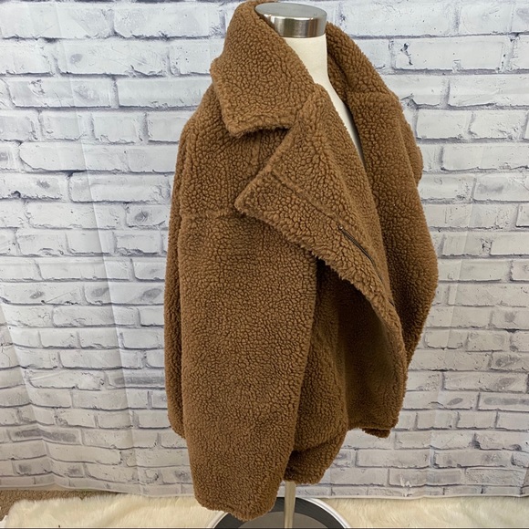 Lizard Thicket Boutique Kensington Teddy Coat - Picture 3 of 8